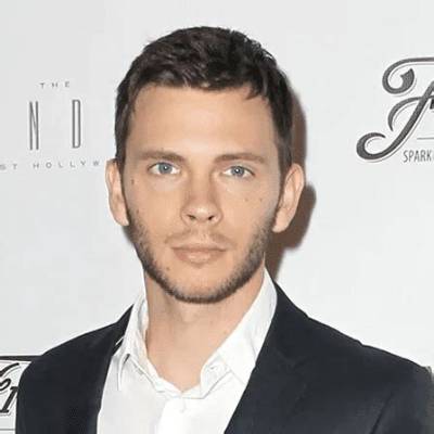 A Glimpse into Devon Graye's Relationship Status, Family, Age, and Net Worth