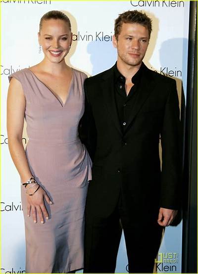 Abbie Cornish on First Dating Ryan Phillippe: “A Really Difficult Time”
