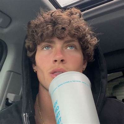 Ace Akers - Age, Family, Bio