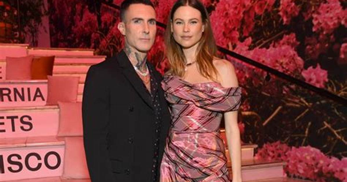 Adam Levine Height, Weight, Net Worth, Age, Birthday, Wikipedia, Who, Nationality, Biography