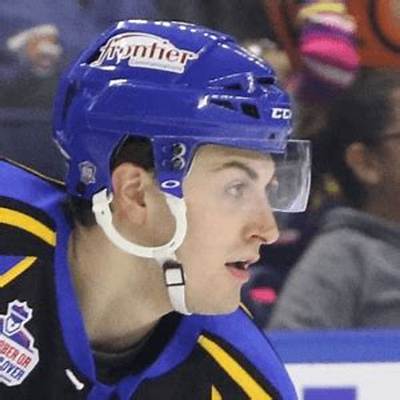 Adam Pelech Height, Weight, Net Worth, Age, Birthday, Wikipedia, Who, Nationality, Biography