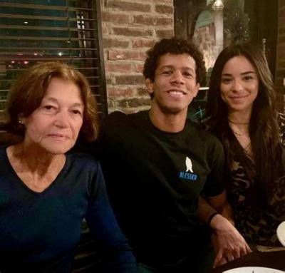 Adriano Moraes - Age, Family, Bio