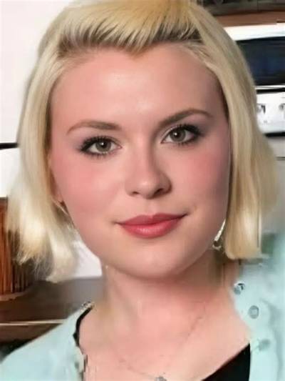 Aimee Laberge Height, Weight, Net Worth, Age, Birthday, Wikipedia, Who, Nationality, Biography