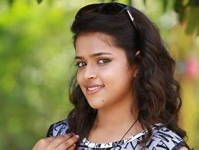 Akshaya Priya Height, Weight, Net Worth, Age, Birthday, Wikipedia, Who, Instagram, Biography