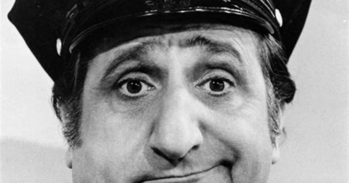 Al Molinaro Net Worth - Wiki, Age, Weight and Height, Relationships, Family, and More