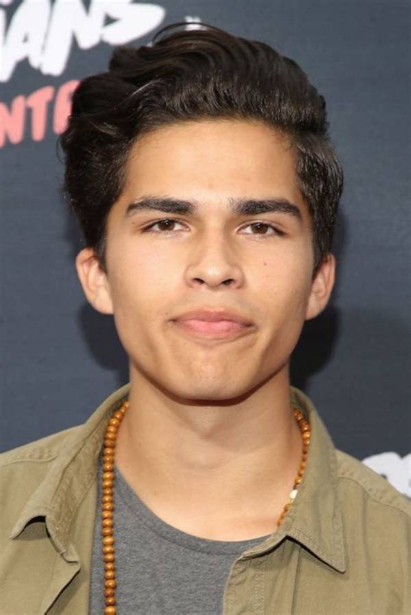 Alex Aiono Bio (Wiki)