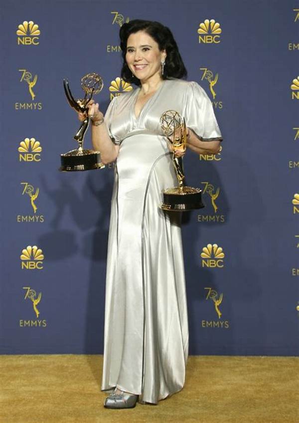 Alex Borstein Has a Line of Add-on Sleeves: ‘Armpits Look Like Raw Chicken’