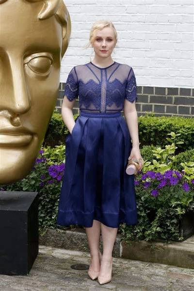 Alexa Davies Height, Weight, Net Worth, Age, Birthday, Wikipedia, Who, Nationality, Biography