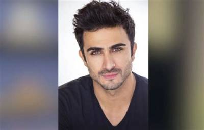 Alexander Uloom - Age, Family, Bio