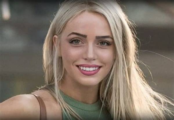 Alexandra Cooper - Age, Family, Bio