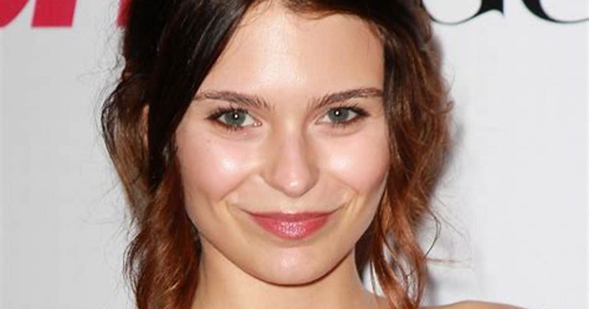 Alexandra Krosney Net Worth - Wiki, Age, Weight and Height, Relationships, Family, and More