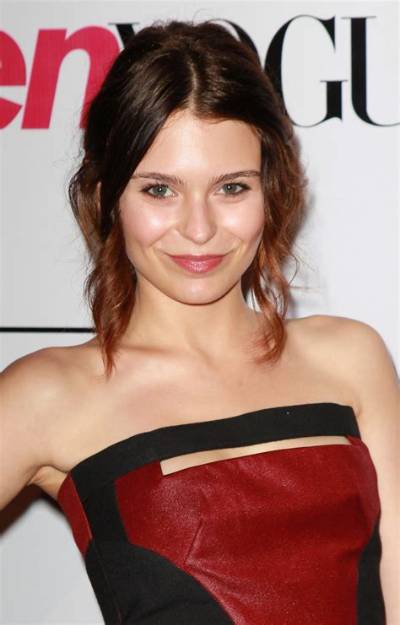 Alexandra Krosney Net Worth - Wiki, Age, Weight and Height, Relationships, Family, and More