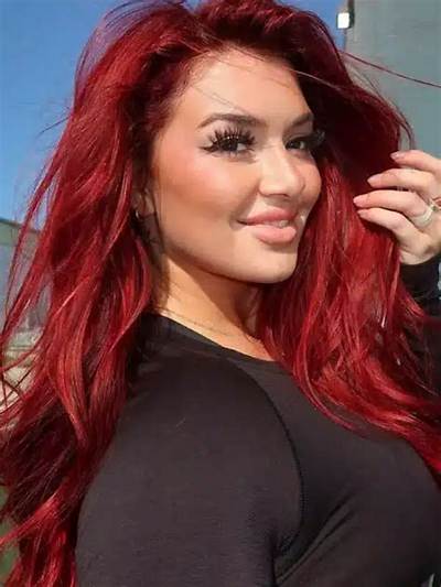 Alexis Fallon Height, Weight, Net Worth, Age, Birthday, Wikipedia, Who, Nationality, Biography