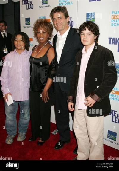 Alfre Woodard - Age, Family, Bio