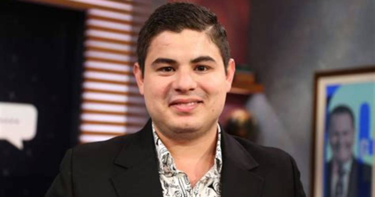 Alfredo Olivas - Age, Family, Bio