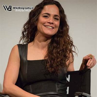 Alice Braga - Age, Family, Bio