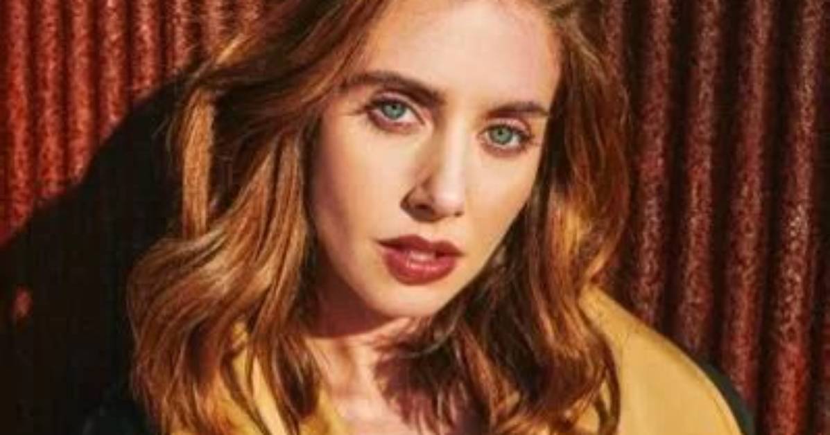 Alison Brie Pets - Celebrity Pets