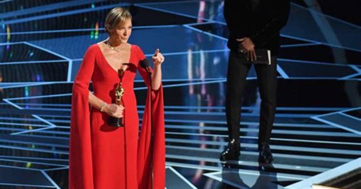 Allison Janney Celebrates Her Oscar Win with Mom Cast and Crew