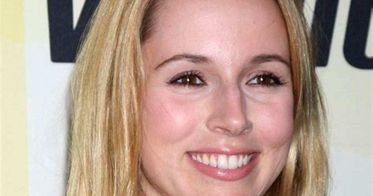 Alona Tal - Age, Family, Bio