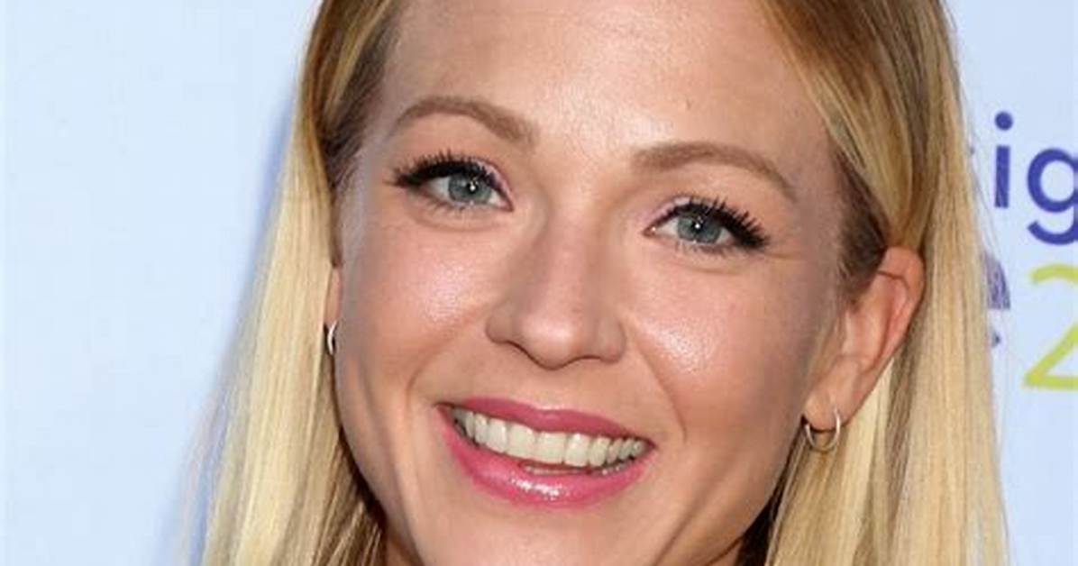 Amanda Clayton Height, Weight, Net Worth, Age, Birthday, Wikipedia, Who, Instagram, Biography