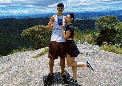 Amanda Ribas Sister Marcelly Ribas Is an Artist – Siblings Parents and Ethnicity