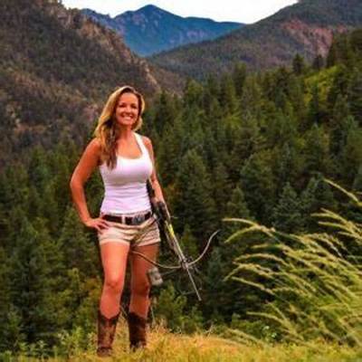 Amber Hargrove Bio (Wiki)