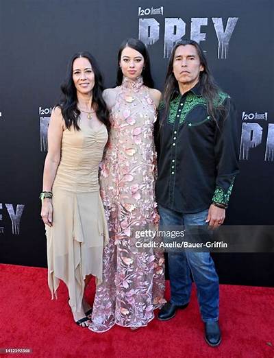 Amber Midthunder Family: Husband, Children, Parents, Siblings