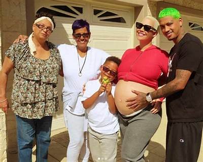 Amber Rose - Age, Family, Bio