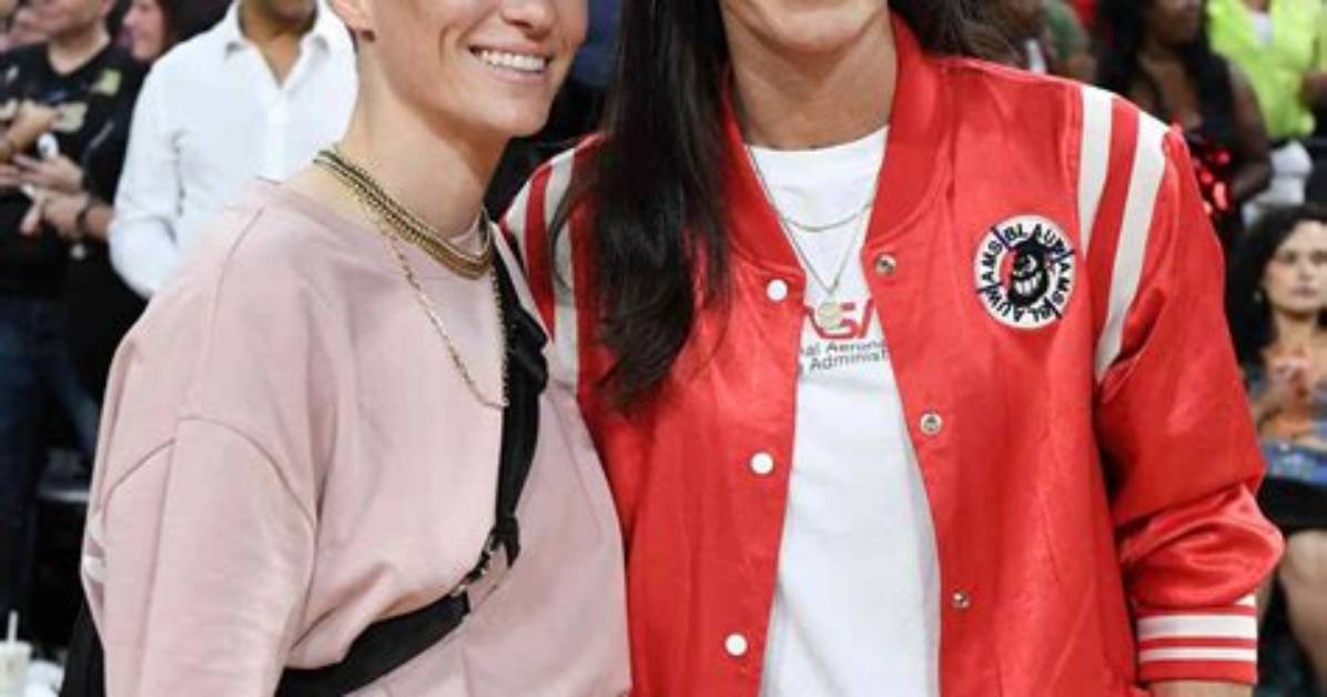 “America’s Sweethearts Megan Rapinoe & Sue Bird Are Engaged” Links