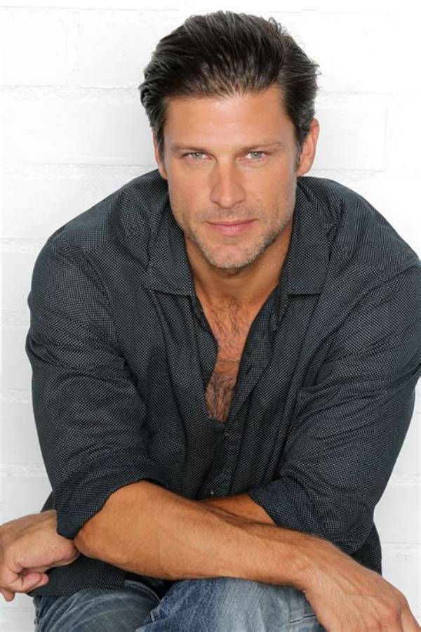American Actor and Ex-Model- Greg Vaughan Is Engaged to Angie Harmon After His Divorce Touriya Haoud
