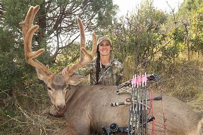 American Huntress Melissa Bachman! Her Controversial Trophy Hunting, Early Childhood, Career and Relationships!