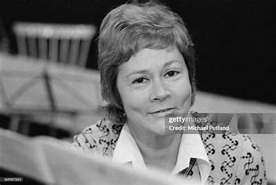 American Music Composer and Producer, Anita Kerr, Dies at 94