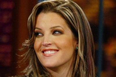 American Singer-Songwriter, Lisa Marie Presley Was Married for Fourth Times with Her Celebrity Husbands. Then Who Are They?