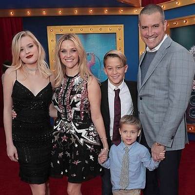 American Talent Agent, Jim Toth Married Actress Reese Witherspoon in 2011