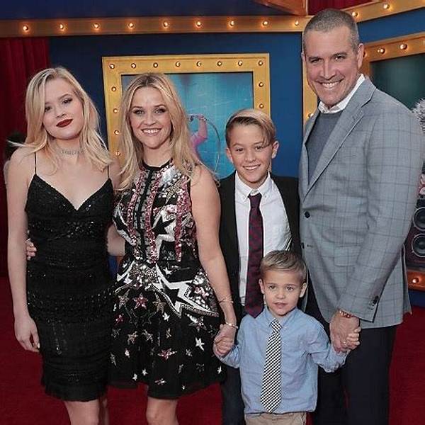 American Talent Agent, Jim Toth Married Actress Reese Witherspoon in 2011