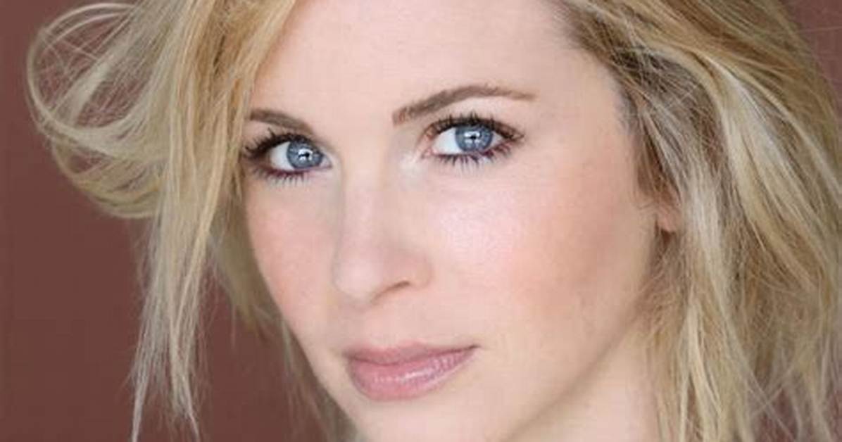 Amy Gumenick Bio (Wiki)
