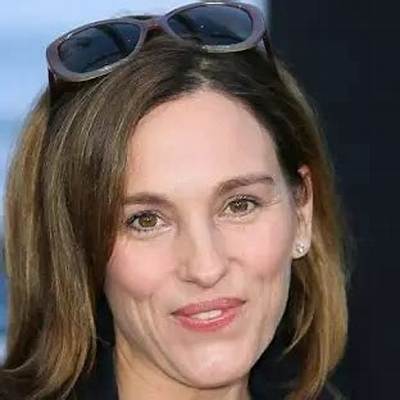 Amy Johnson - Age, Family, Bio