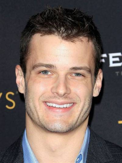 An American Handsome Actor, Michael Mealor Must Have Robbed Heart of Many Females.