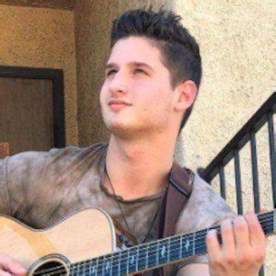 Andrew Bloom - Age, Family, Bio
