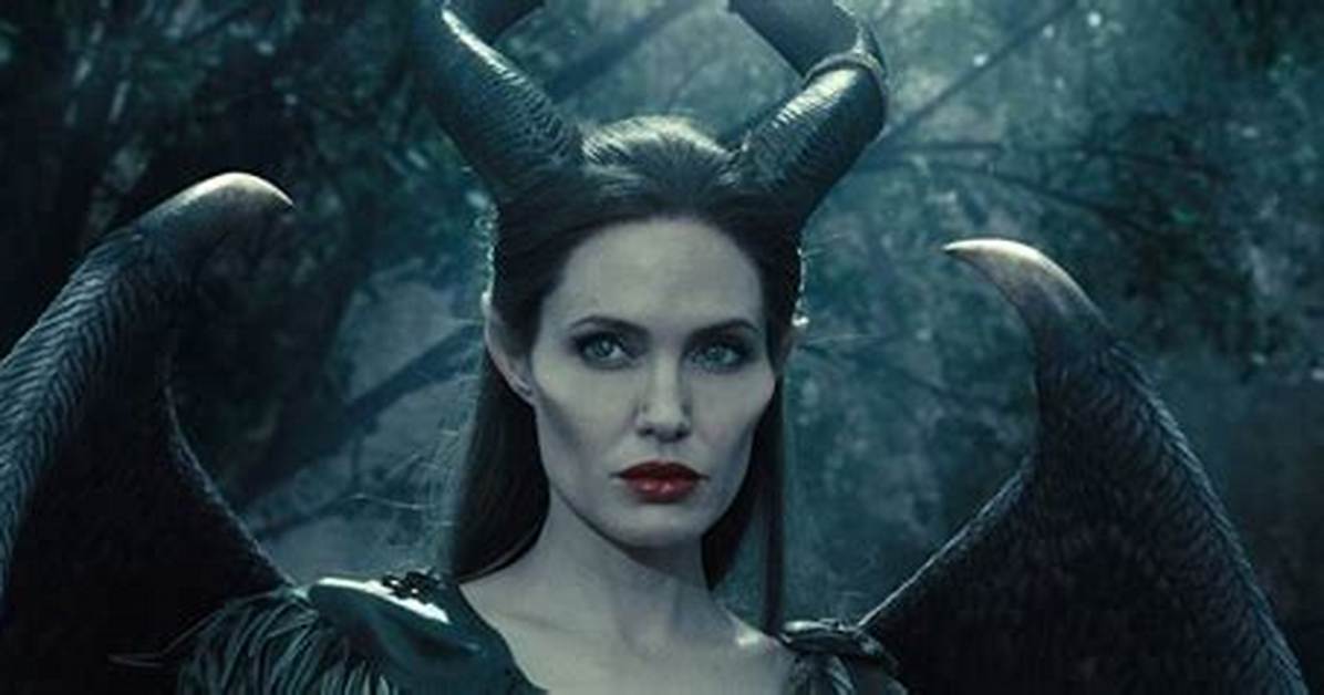 Angelina Jolie Shows Her Horns in the First Image from ‘Maleficent’: Amazing?
