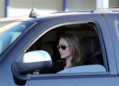 Angelina Jolie, ‘Ultimate Lesbian Heroine’; Twins’ B-Day Party Details