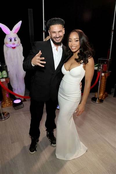 Angelina, Pauly D and Nikki Face off After Wild Red Wine Fight
