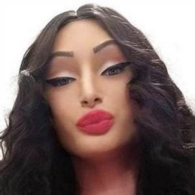 Anitagroowe - Age, Family, Bio