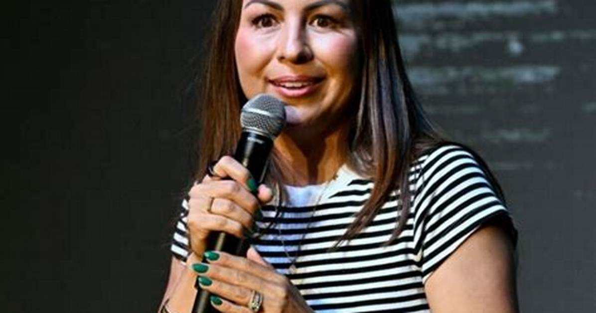 Anjelah Johnson Bio (Wiki)