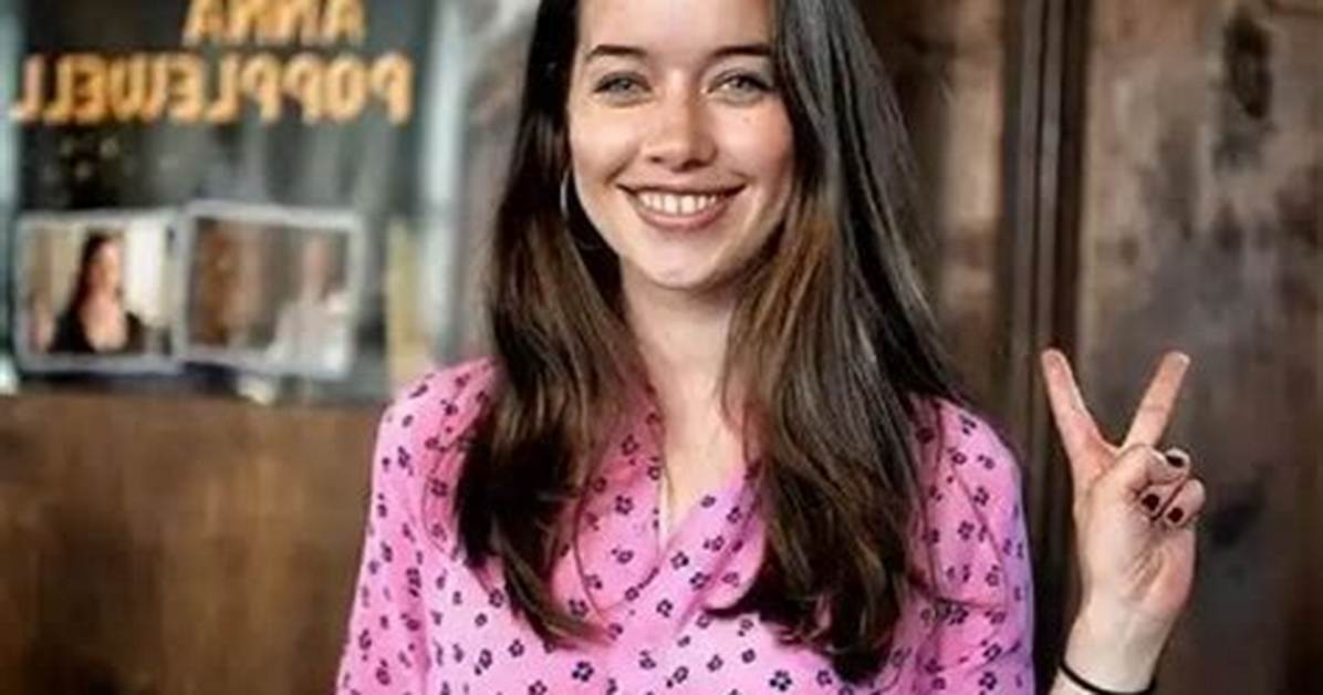 Anna Popplewell Height, Weight, Net Worth, Age, Birthday, Wikipedia, Who, Nationality, Biography