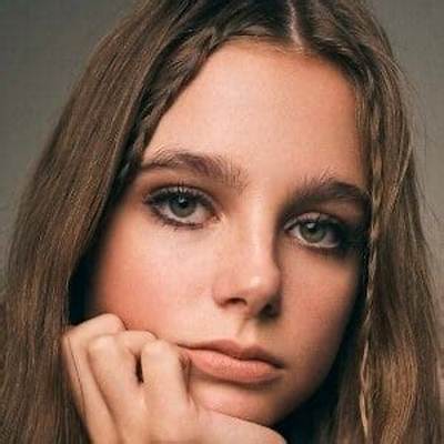 Annaka Fourneret - Age, Family, Bio