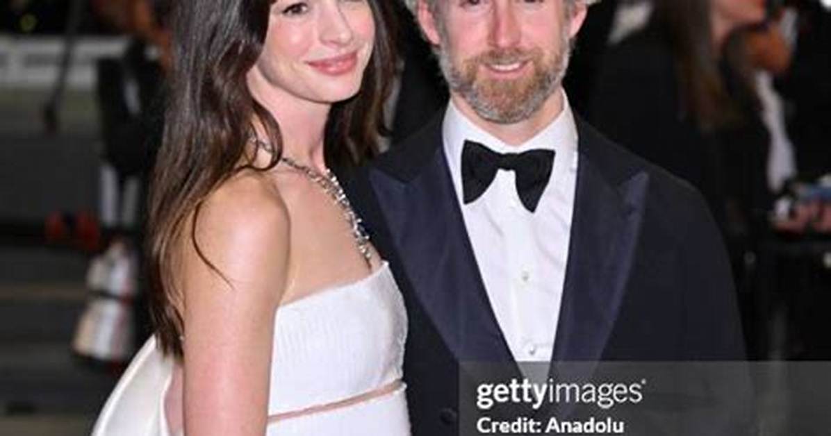 Anne Hathaway S Fianc%C3%A9 Might Be a 1200. Jpg