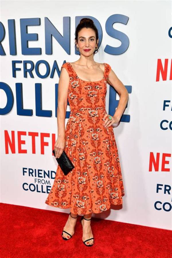 Annie Parisse Net Worth - Wiki, Age, Weight and Height, Relationships, Family, and More