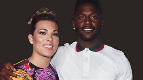 Antonio Brown Asks Apology with His Ex Chelsie Kyriss; the Former Couple Partied Together!