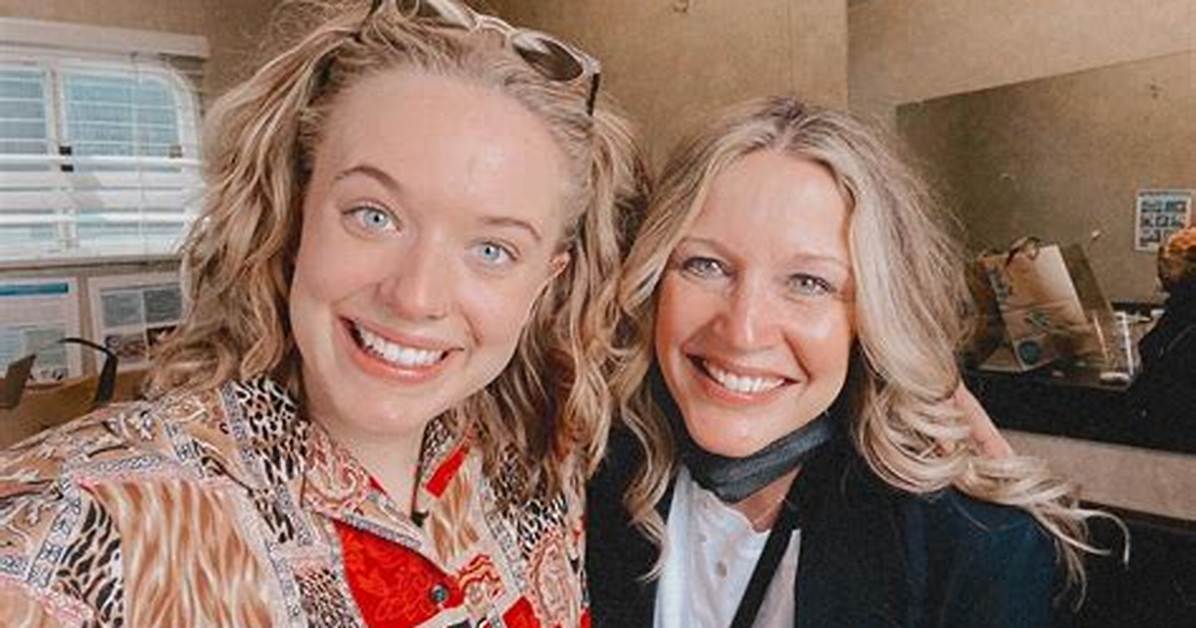 Are Leah Marlene Dad Derry and Mom Deanna Still Married? Meet Her Parents & Siblings
